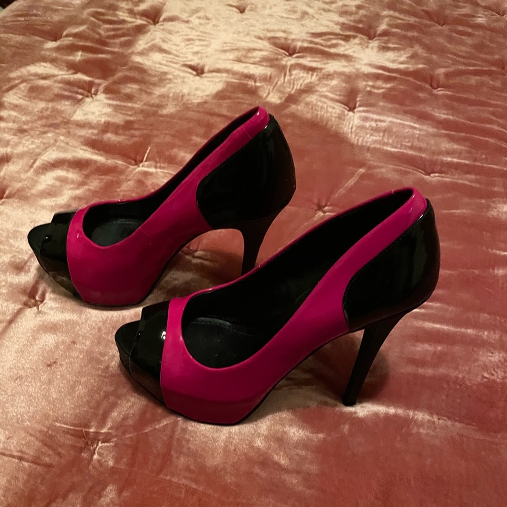 BCBGeneration shoes - Picture 2 of 3